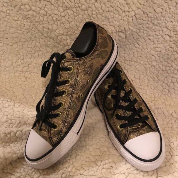 Converse - Picture 5 of 7